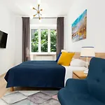 Metro Raclawicka Stylish & Modern Mokotow By Renters Appartement Varsovie