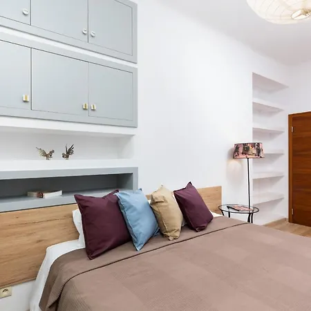 Apartment Metro Raclawicka Stylish & Modern Mokotow By Renters *