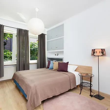 Metro Raclawicka Stylish & Modern Mokotow By Renters