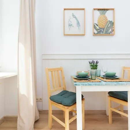 Metro Raclawicka Stylish & Modern Mokotow By Renters Apartment Warschau