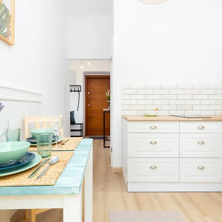 Διαμέρισμα Metro Raclawicka Stylish & Modern Mokotow By Renters *