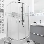 Metro Raclawicka Stylish & Modern Mokotow By Renters Lägenhet *
