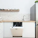 Metro Raclawicka Stylish & Modern Mokotow By Renters *