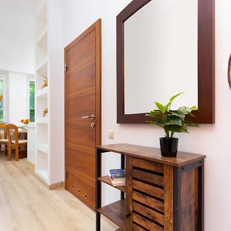 Metro Raclawicka Stylish & Modern Mokotow By Renters * Varşova