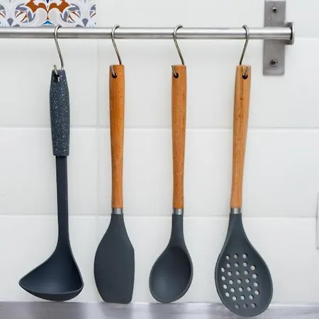 Daire Metro Raclawicka Stylish & Modern Mokotow By Renters